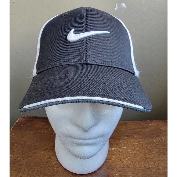 Nike Golf Vr One Tour Mesh Fitted‎ Hat Flexfit Black S/M 360756-010 2009 Rare - Picture 1 of 13